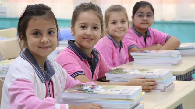 İstanbul'da 2,7 Milyon Öğrenci Yeni Eğitim Yılına Başlıyor