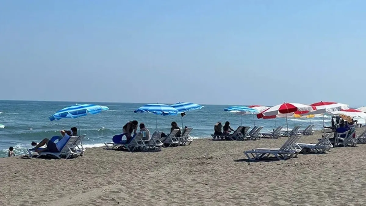 İstanbul'da 3 Plaj Kirlilik Nedeniyle Kapatıldı