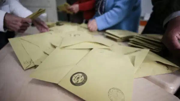 İstanbul'da 7 mahallede muhtar seçimi: Sandıklar açıldı