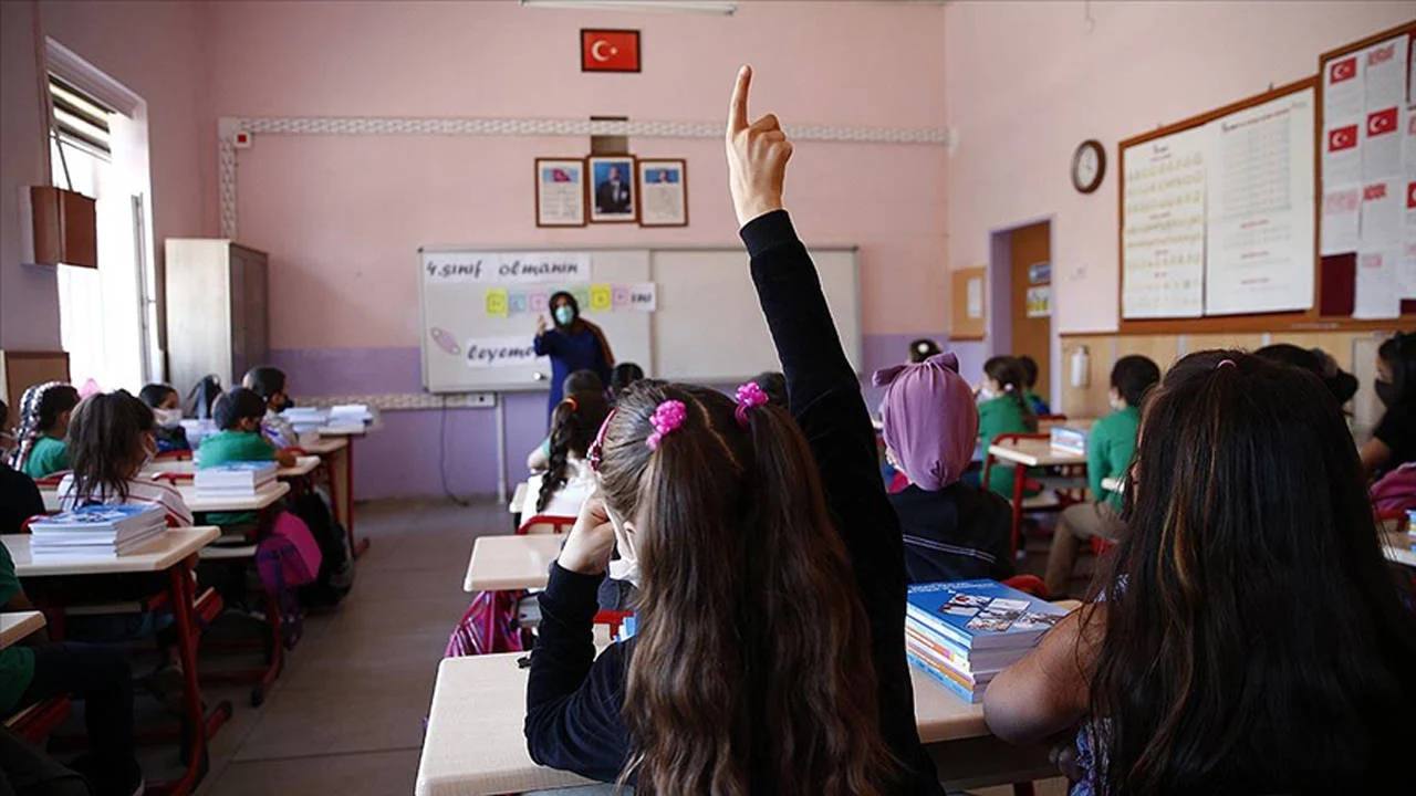 İstanbul'da 83 Yeni Okul Eğitime Hazır: 2 Bin 210 Derslik Açılıyor