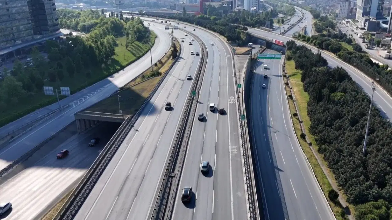 İstanbul'da bayram trafiği: İkinci gün sakinlik devam ediyor
