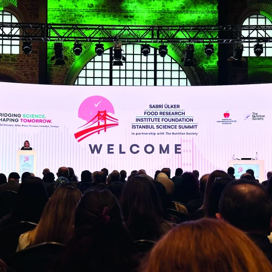 İstanbul'da Çocukların Sağlıklı Geleceği İçin Bilim Zirvesi