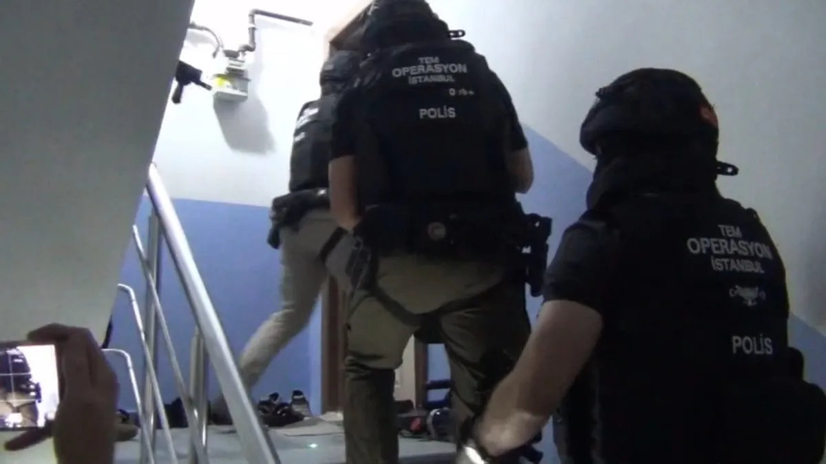 İstanbul'da DEAŞ operasyonu: 15 şüpheli sosyal medyadan yakalandı