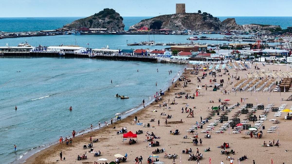 İstanbul'da denize girebileceğiniz 95 güvenli plaj belirlendi
