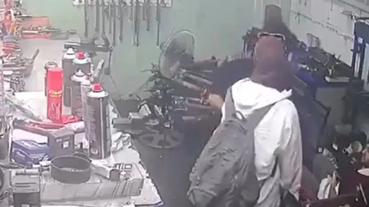 İstanbul'da esnafa cinsel tacizde bulunan kadın yakalandı