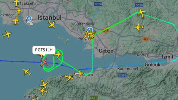 İstanbul'da fırtına uçuşları vurdu: Uçaklar havada tur attı