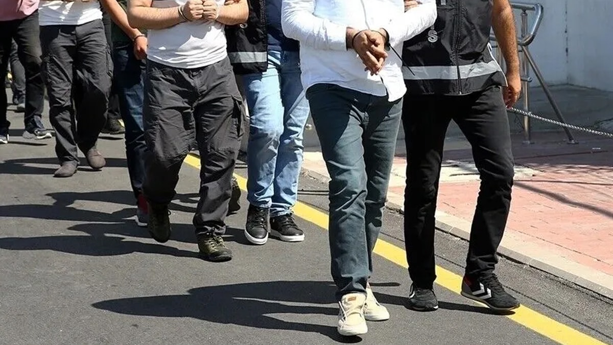 İstanbul'da İş İnsanlarına 'Sokak Hakkı' Haraçı: Organize Suç Örgütü Çökertildi