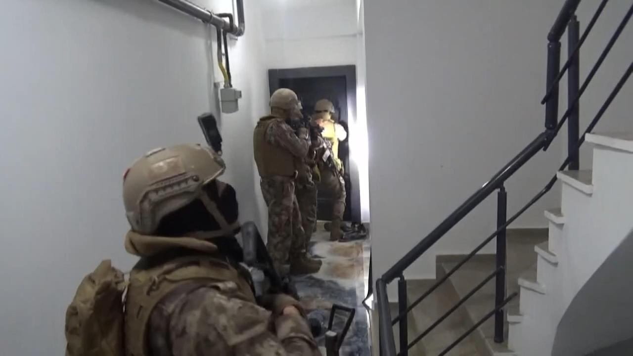 İstanbul’da IŞİD operasyonu: 13 şüpheli gözaltına alındı