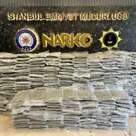 İstanbul'da Narkotik Operasyonu: 409 Kilo Skunk Ele Geçirildi