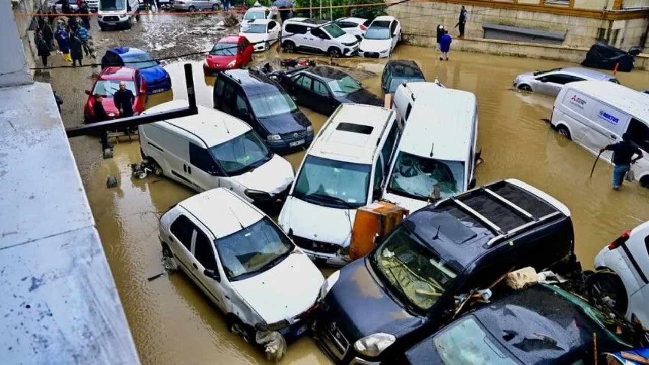 İstanbul’da sel sonrası poliçe patlaması: Acenteler yoğun taleple karşı karşıya