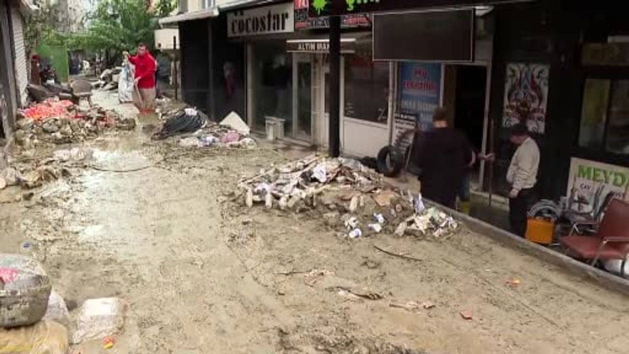 İstanbul'da Selzede Esnafa 80 Milyon TL Destek