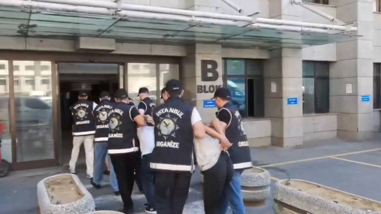 İstanbul'da Suç Örgütlerine Eş Zamanlı Operasyon: 5 Gözaltı