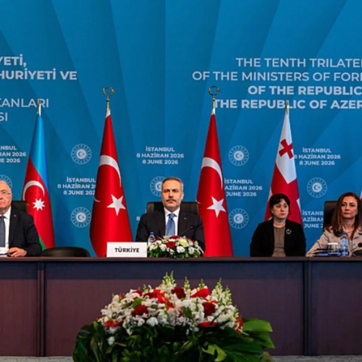 İstanbul'da Türkiye-Azerbaycan-Gürcistan Üçlü Zirvesi
