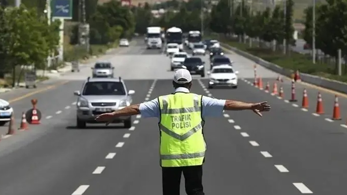 İstanbul'da Yarın Bazı Yollar Trafiğe Kapatılıyor: Sabah 6'da Başlıyor
