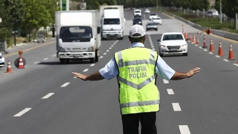 İstanbul'da Yarın Bu Yollar Trafiğe Kapatılacak