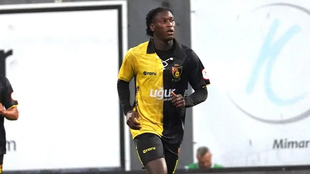 İstanbulsporlu Elvin Mendy Maç Sonrası Hastaneye Kaldırıldı