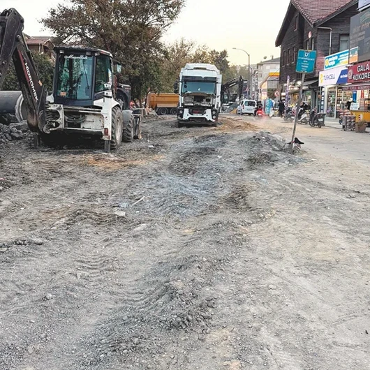 İstanbul'un Bitmeyen Yol Çilesi: Çalışmalar Okullar Açılınca Başladı