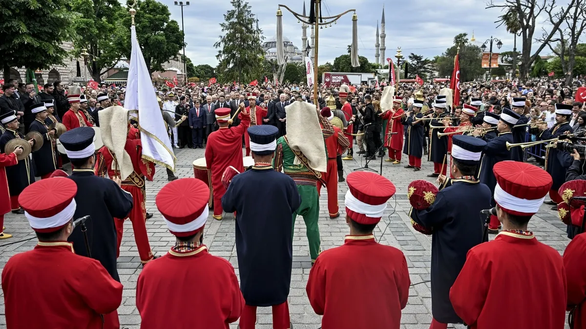 İstanbul'un Fethi 573. Yılında Mehter ve SOLOTÜRK'le Kutlandı