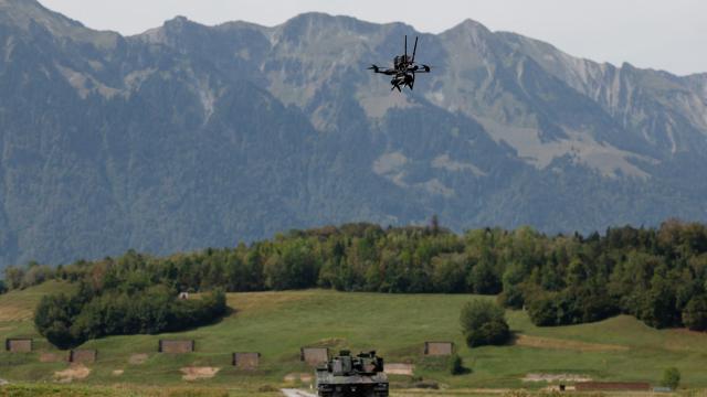 İsviçre'den Yeni Güvenlik Stratejisi: Hibrit Tehditlere Karşı Adımlar