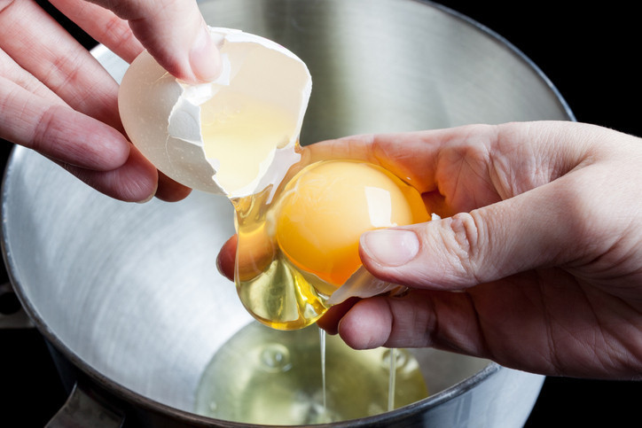 İthal yumurtada Salmonella alarmı: 1 ölü, 200'den fazla hastanede