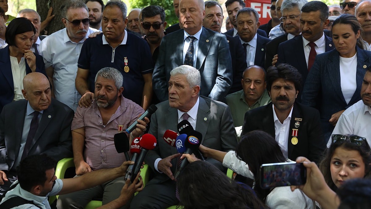 İYİ Parti Lideri'nden Akar'a Sert Tepki: 'Gazilere Saygısızlık Yapıyorsun