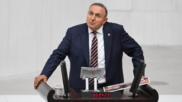 İyi Parti'de Şok İstifa: Ömer Karakaş Partisinden Ayrıldı