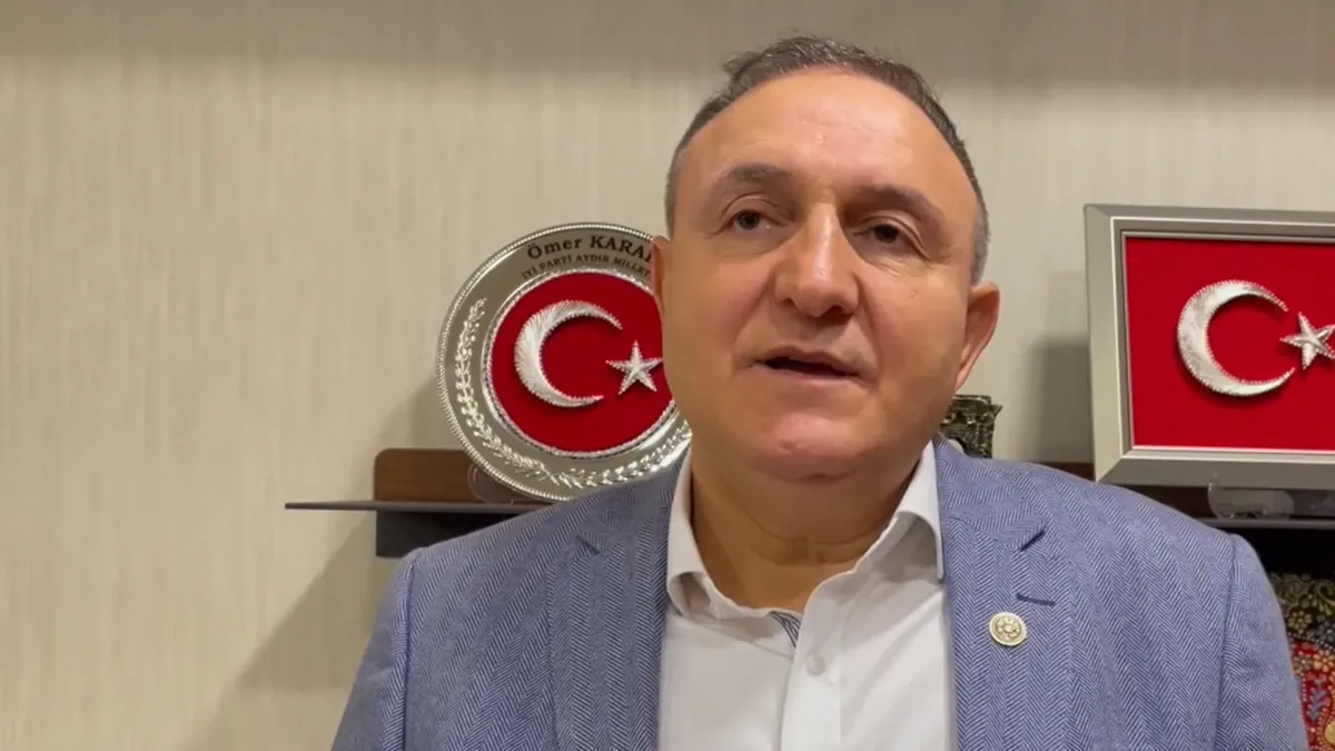 İYİ Parti'de Ömer Karakaş İstifa Etti