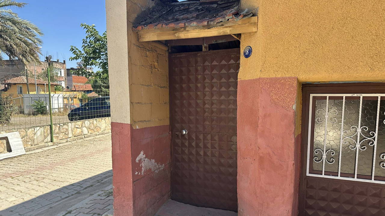 İzmir'de Bebek Poşette Bulundu: Yeni Doğanın Sağlık Durumu İyi