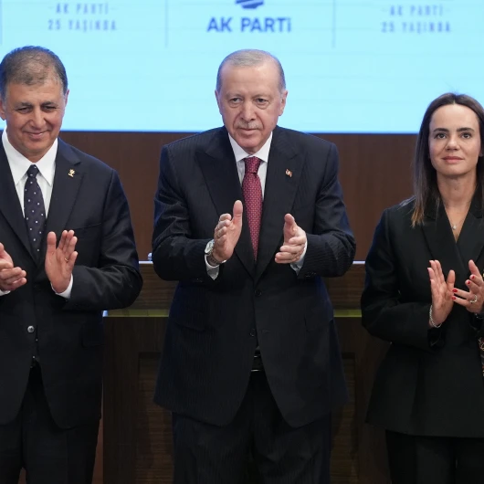 İzmir'de Beklenen Çiçekler Açmadı: Hizmet Sözü Yerine Getirilmedi
