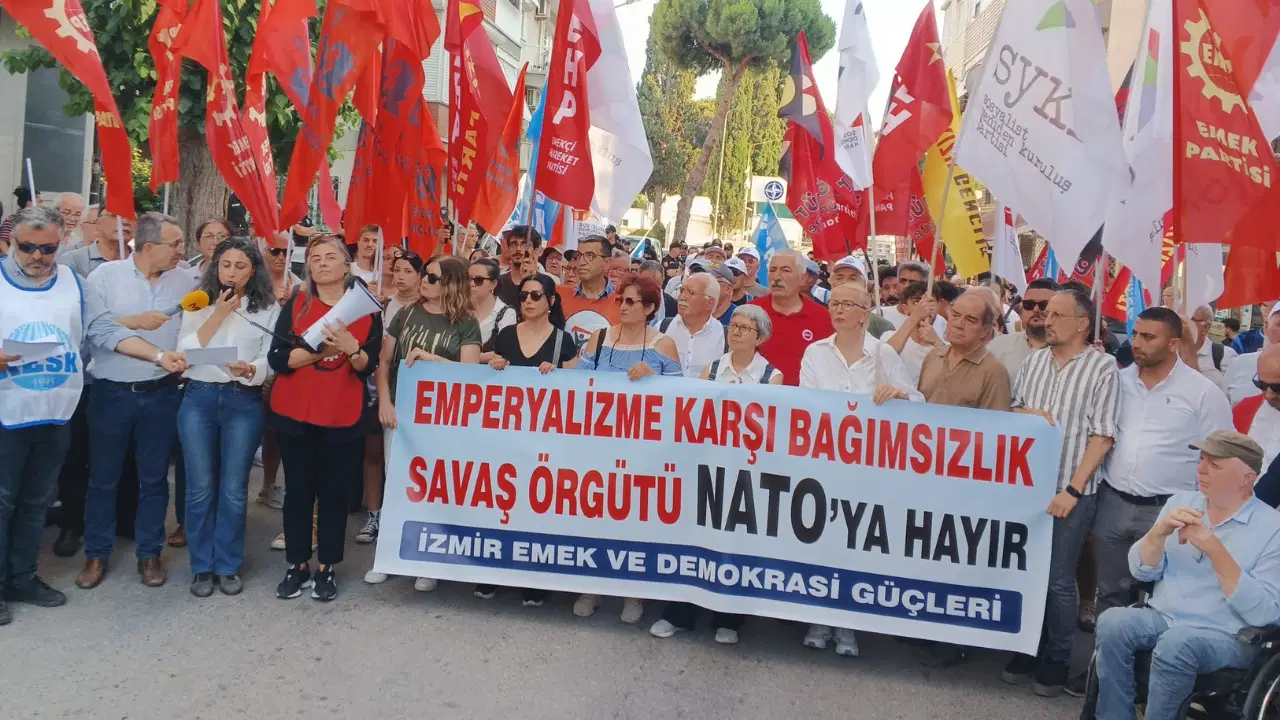 NATO Zirvesi Öncesi İzmir'de Protesto: 'Halklar Kazanacak