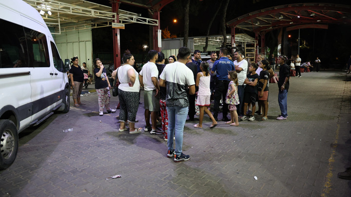 İzmir'de evde kavga: 9 bıçak darbesiyle yaralanan adam hastanede