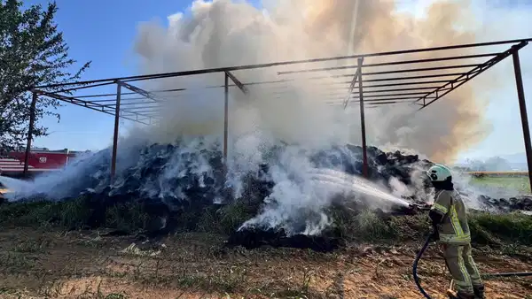 İzmir İtfaiyesi'nden 9 günde 998 olaya müdahale