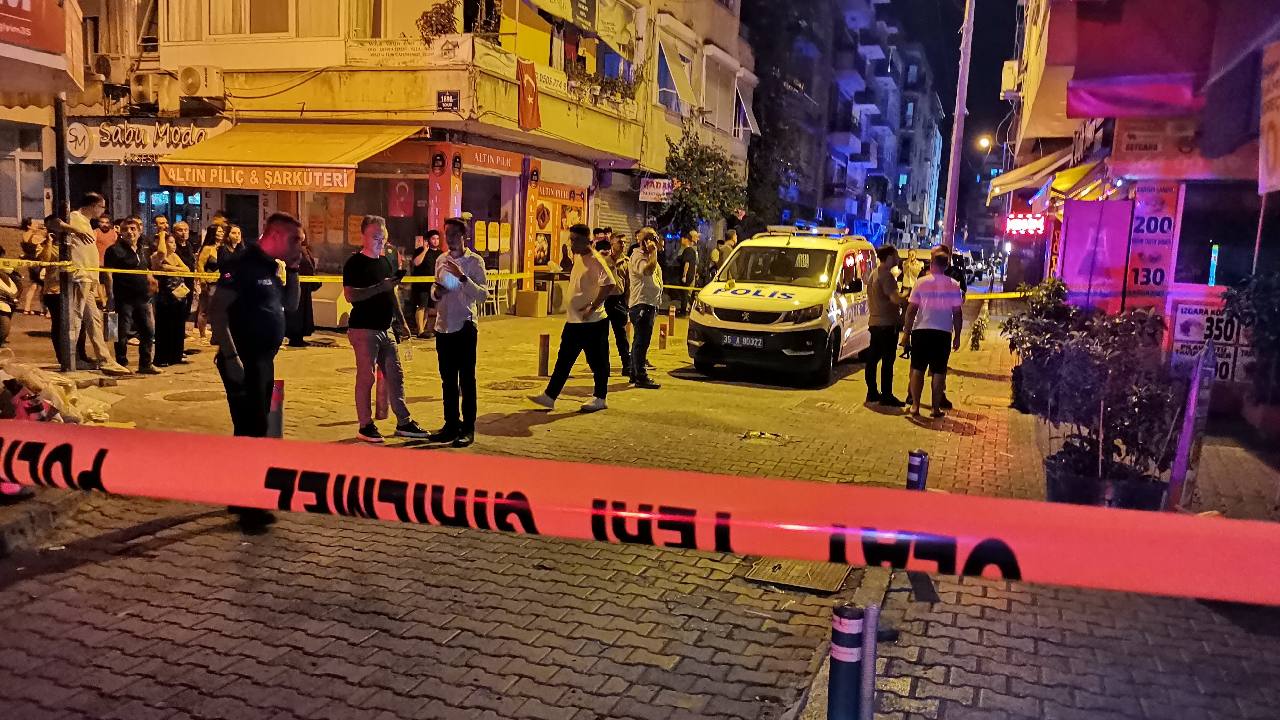 İzmir Karşıyaka’da Silahlı Kavga: 5 Yaralı, 3 Gözaltı