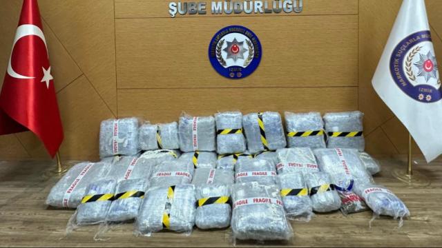 İzmir Karşıyaka'da Dev Uyuşturucu Operasyonu: 80 Kilogram Ele Geçirildi