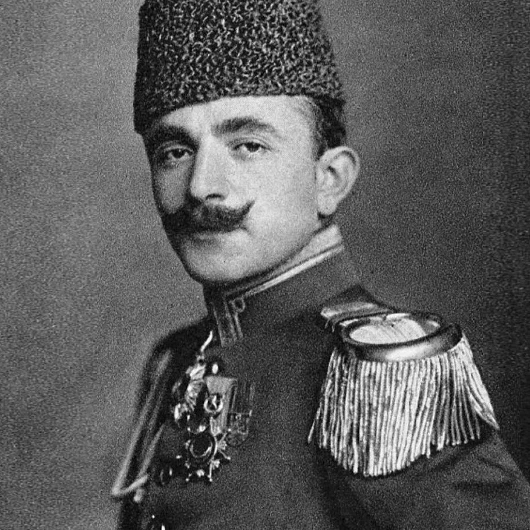 İzmir Marşı'nın Kökeni: Tel Aviv'in Dağlarında Çiçekler Açacak mı