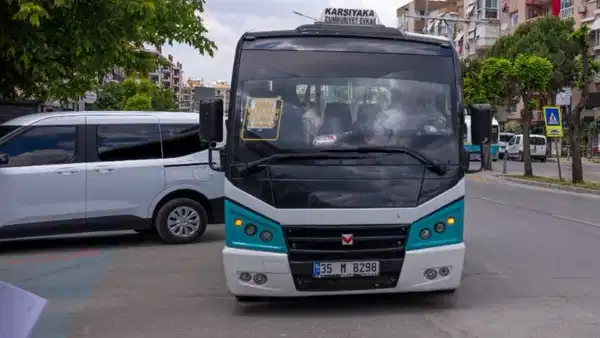 İzmir'de minibüs ulaşımına dijital dönüşüm: Güzergah ve ücret bilgileri tek platformda