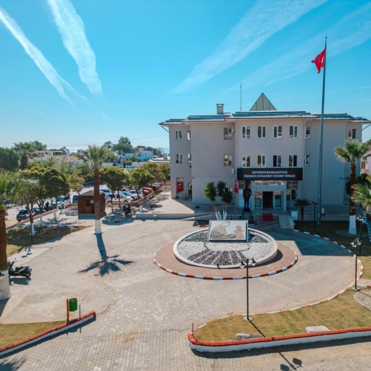 İzmir Seferihisar Belediyesi'ne rüşvet operasyonu: 15 kişi gözaltında