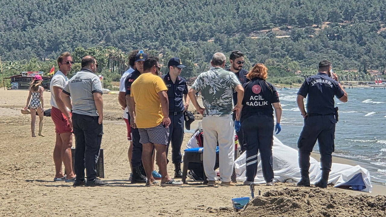 İzmir Selçuk’ta Sahile Vuran Ceset: Olay Yerinde İnceleme