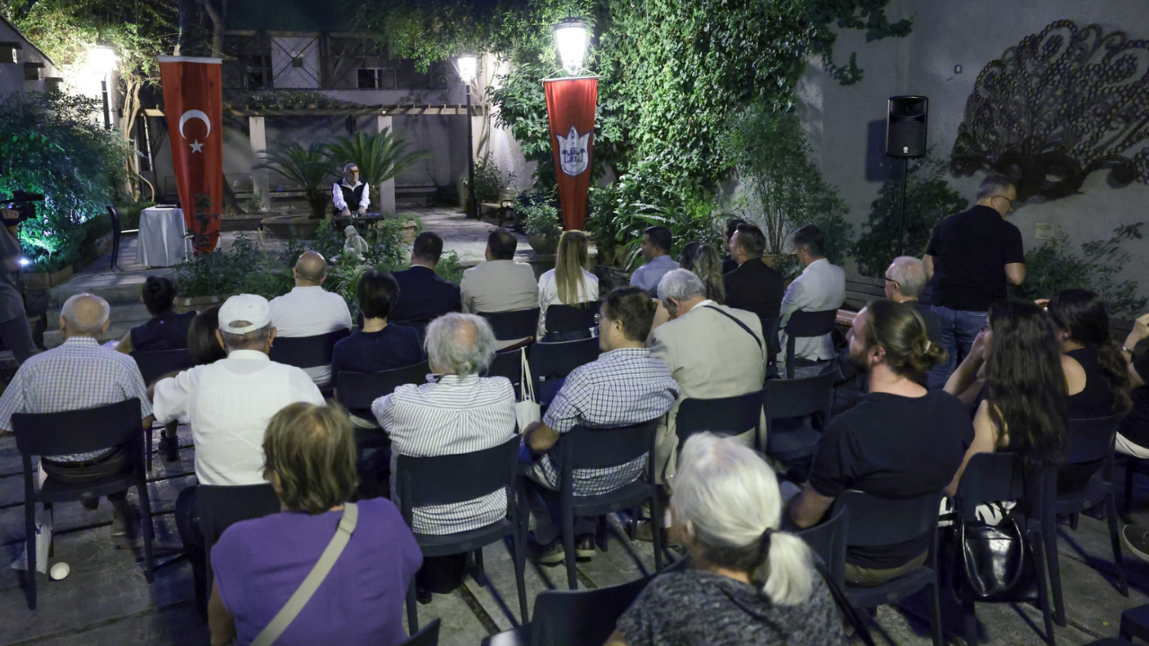 İzmir'in Sembol Lezzetleri ve Kemeraltı Gastronomi Kültürü Konak'ta Konuşuldu