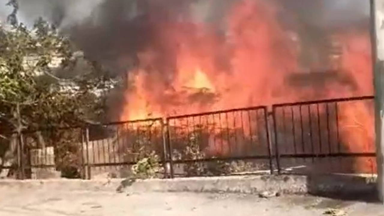 İzmir'de Yangın Faciası: Anneanne ve Torun Hayatını Kaybetti