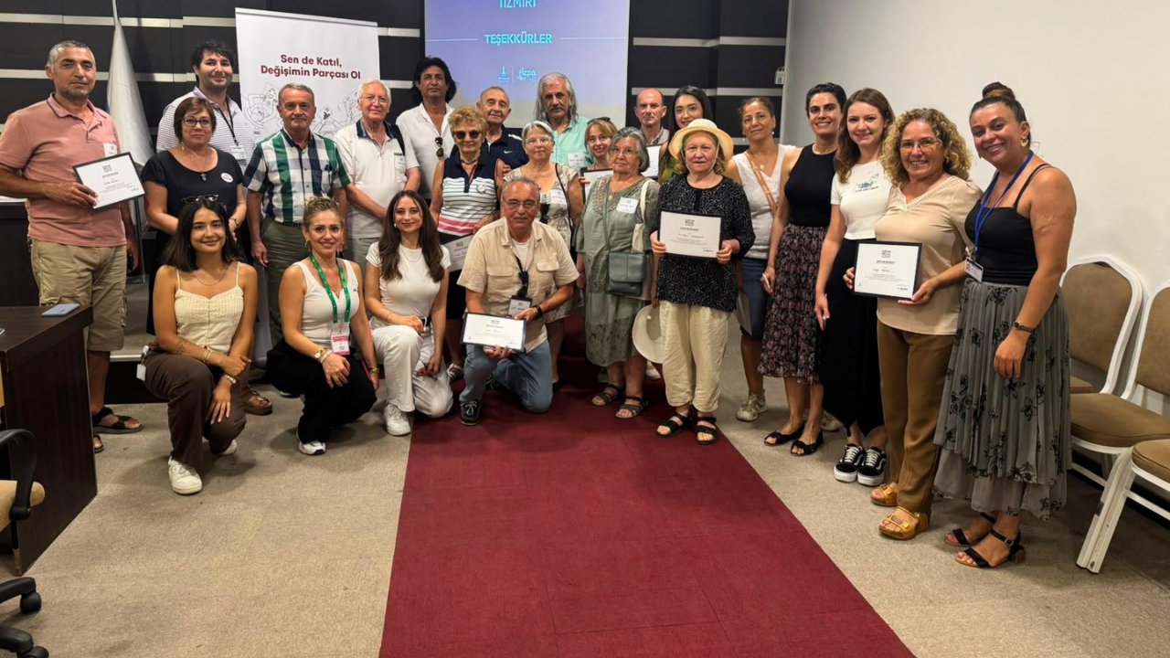 İzmir'de Yurttaş Meclisleri İlçe Toplantıları Sürüyor