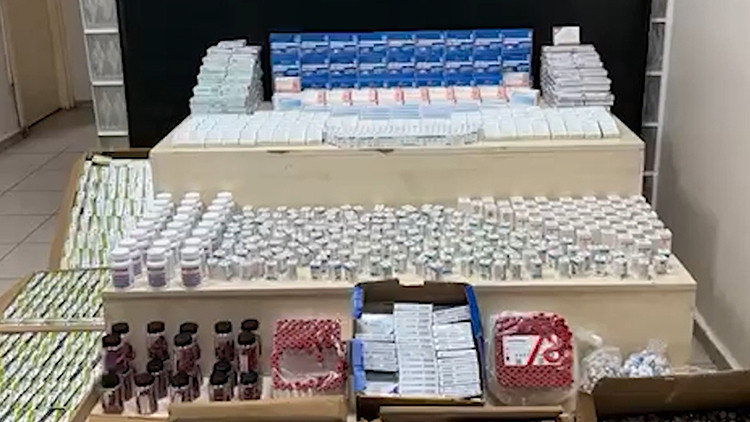 İzmir'de 11 Milyonluk Kaçak Steroid Operasyonu: 6 Gözaltı