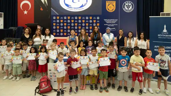 İzmir'de 5 ayda 1500 çocuğa afet farkındalığı eğitimi verildi