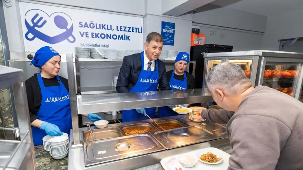 İzmir'de Kent Lokantaları Dar Gelirliye Umut Oldu
