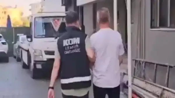 İzmir'de suç örgütü propagandası operasyonu: 3 tutuklama