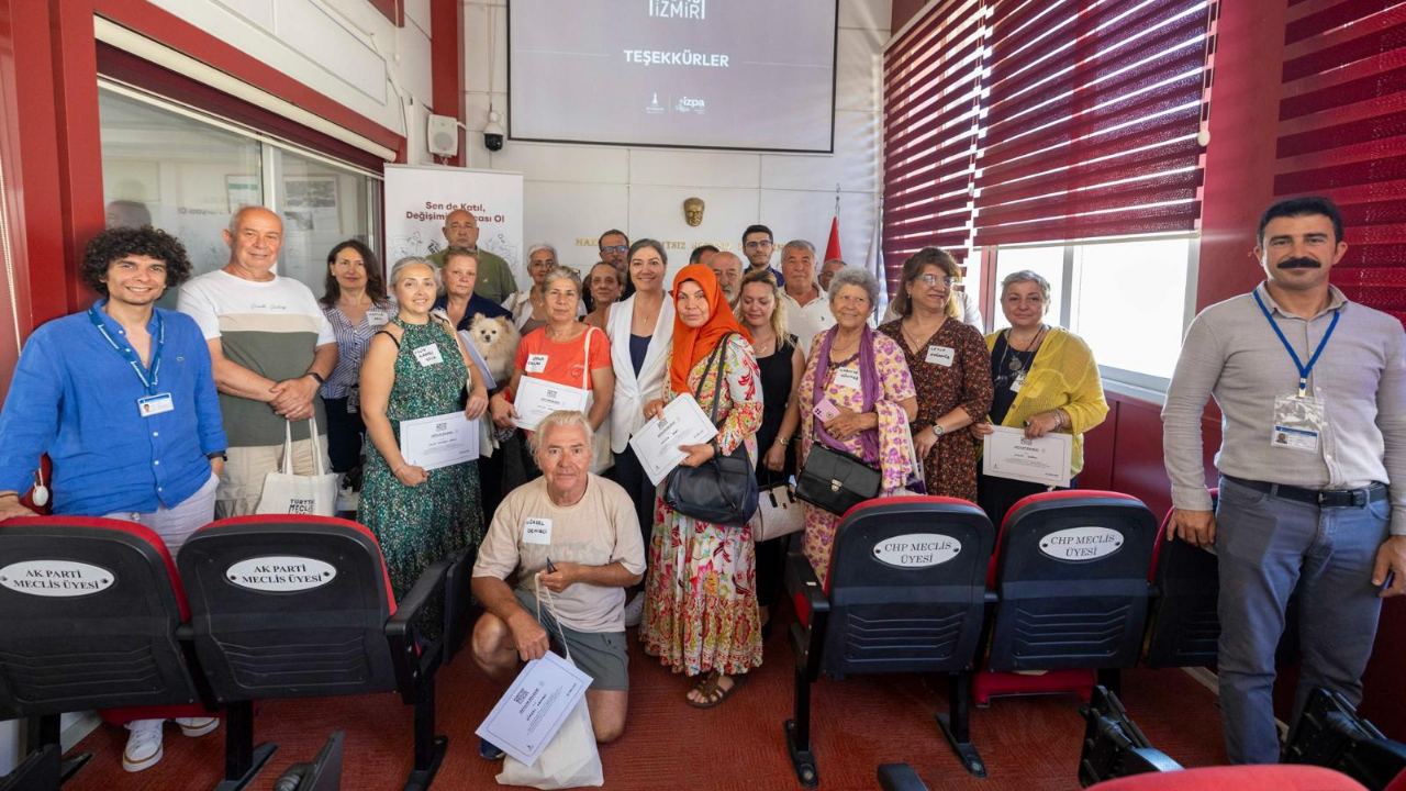 İzmir'de Yurttaş Meclisi ile katılımcı demokrasi adımı