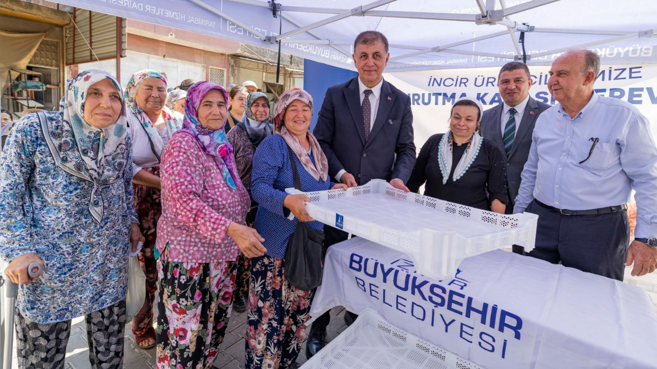 İzmirli incir üreticisine 10 bin kerevet desteği