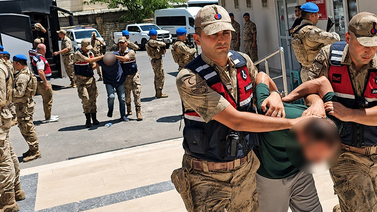 Jandarma Kıyafetiyle Sahte Kontrol Noktası: 13 Kilo Altınlık Soygun