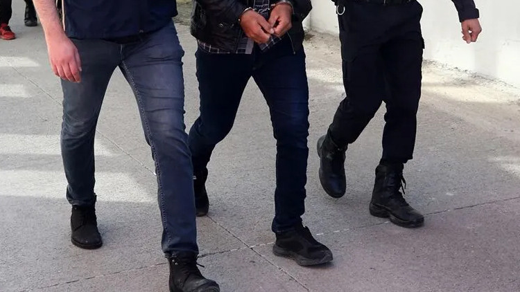 Jandarmadan 12 ilde organize suç örgütlerine geniş çaplı operasyon