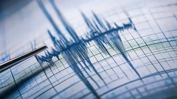 Japonya'da 7,1 Büyüklüğünde Deprem: Tsunami Uyarısı Yapıldı